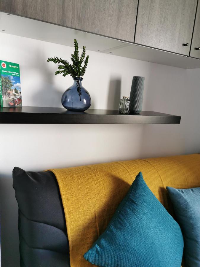 Meze, Charmant Petit Studio Proche Port Ngoại thất bức ảnh
